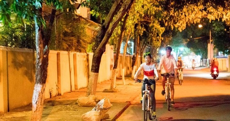 Hoi An Night Food Cycling