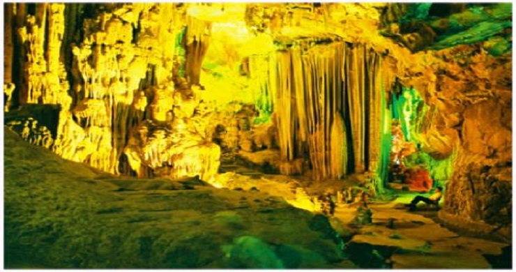 Hue - Phong Nha Cave Day Trip